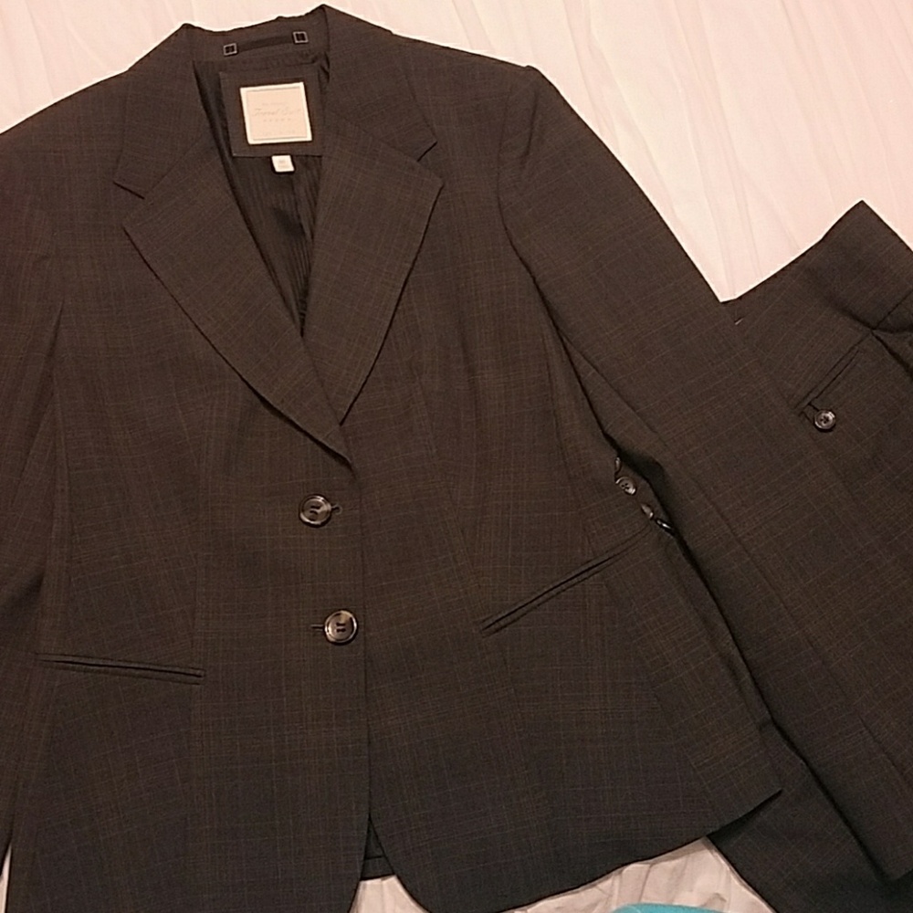 The Perfect Travel Suit by The Limited